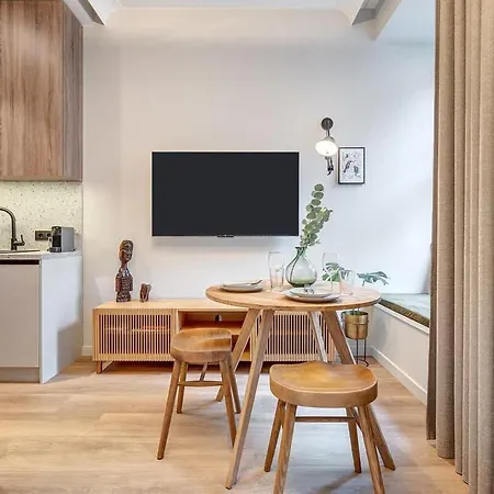 Апартаменты Domillion Modern Old Town Retreat So1c