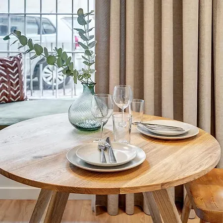 Apartment Domillion Modern Old Town Retreat So1c *