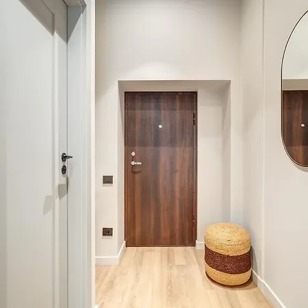 Апартаменты Domillion Modern Old Town Retreat So1c *