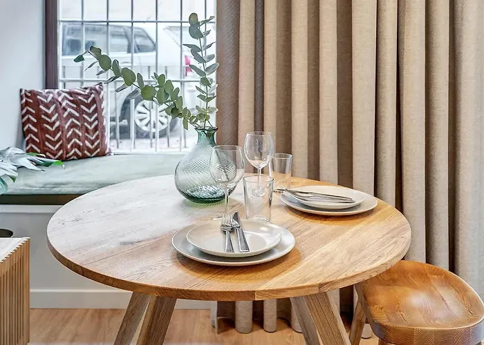 Apartment Domillion Modern Old Town Retreat So1c *